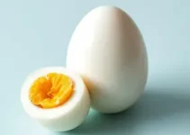 ovo de galinha inteiro cozido